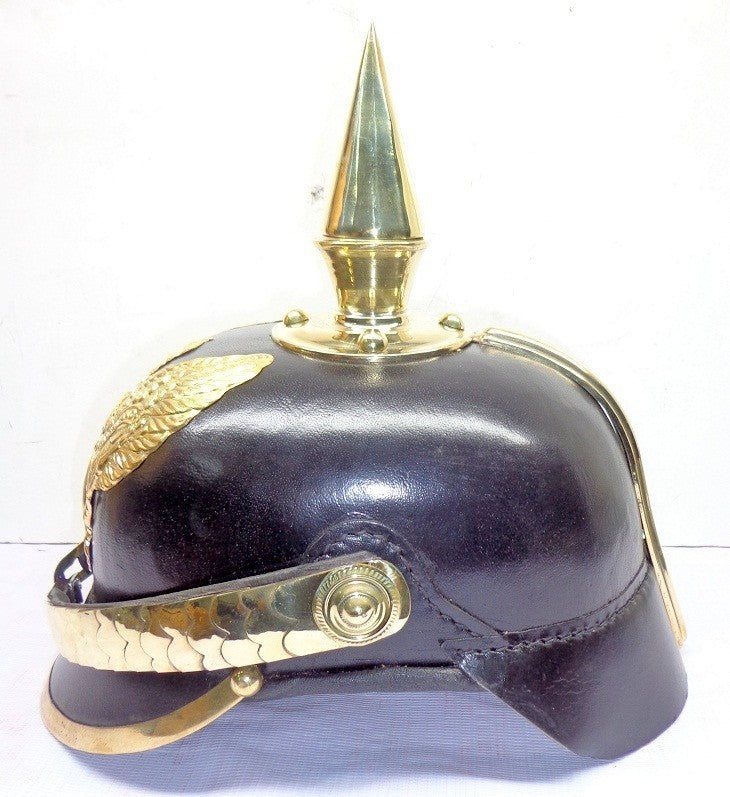 Model 1895 Oldenburg Dragoner Artillerie Officer's Pickelhaube - view 2